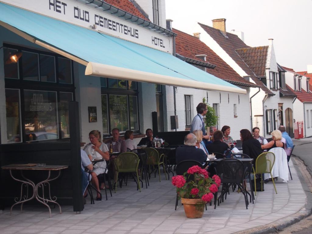 Hotel Het Oud Gemeentehuis Даме Екстериор снимка