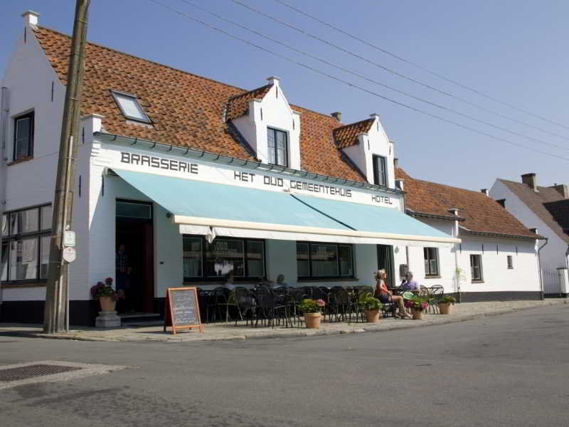 Hotel Het Oud Gemeentehuis Даме Екстериор снимка